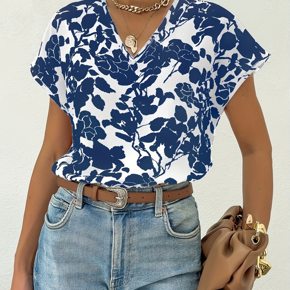 Navy Floral V-Neck Short Sleeve Top